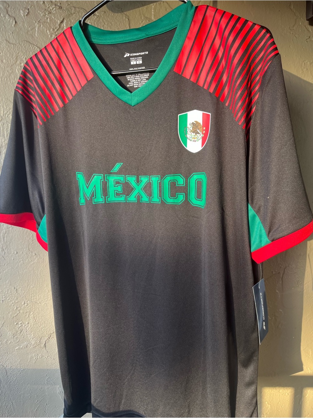 Men's Black México Soccer Jersey with Green and Red Details